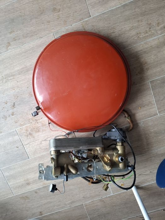 Piese de schimb ce se vede