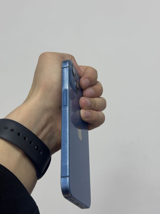 Продам Iphone 13 128