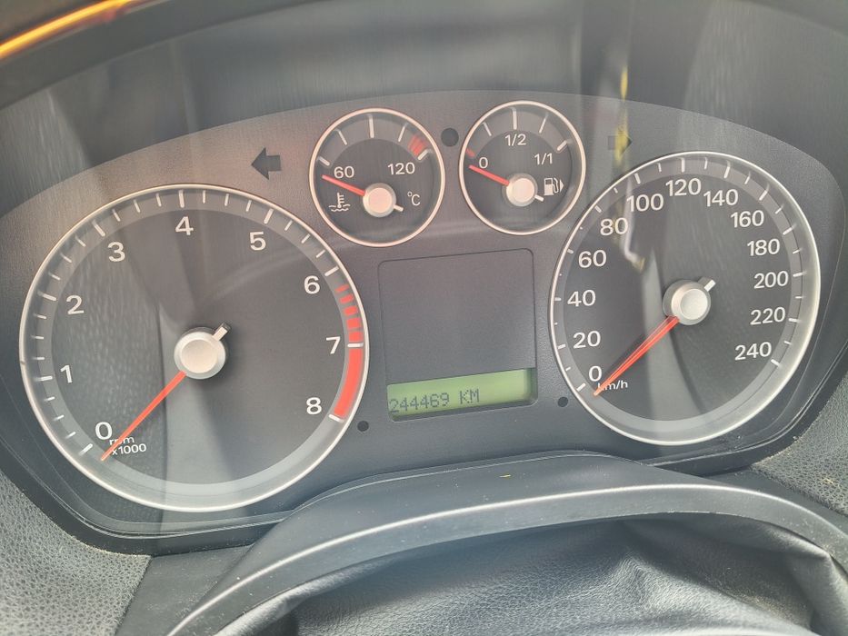 FORD Focus 2006 — imagine 3