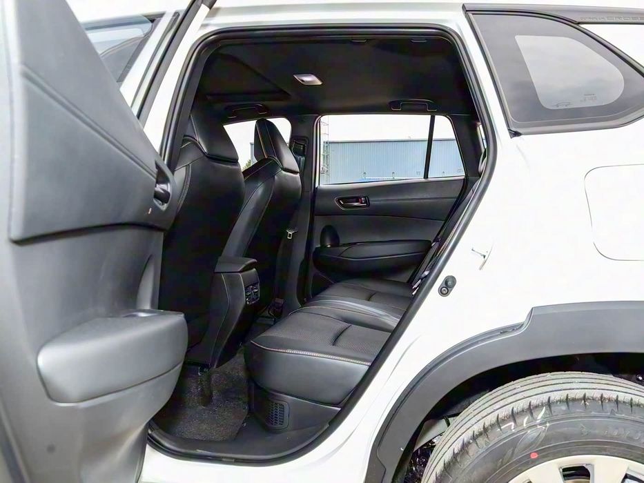 Toyota corolla cross hybrid 2026