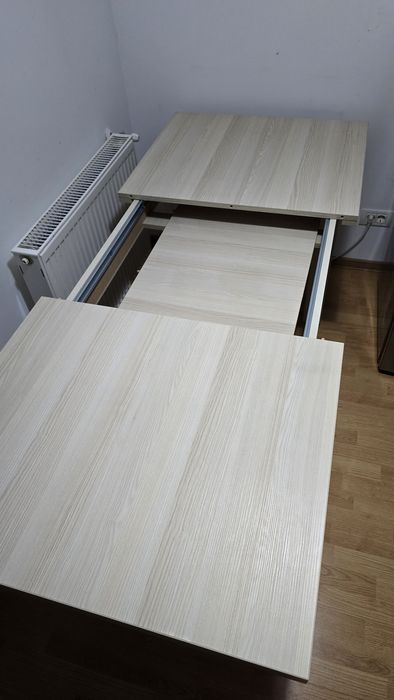 Vând Masă Dining Extensibilă