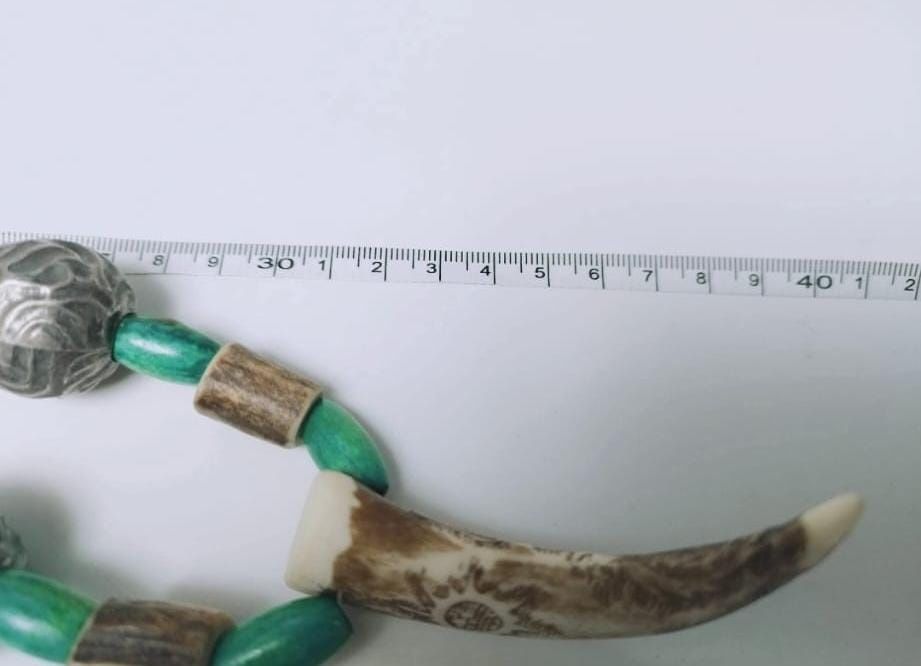 Colier etnic, elemente placate cu argint