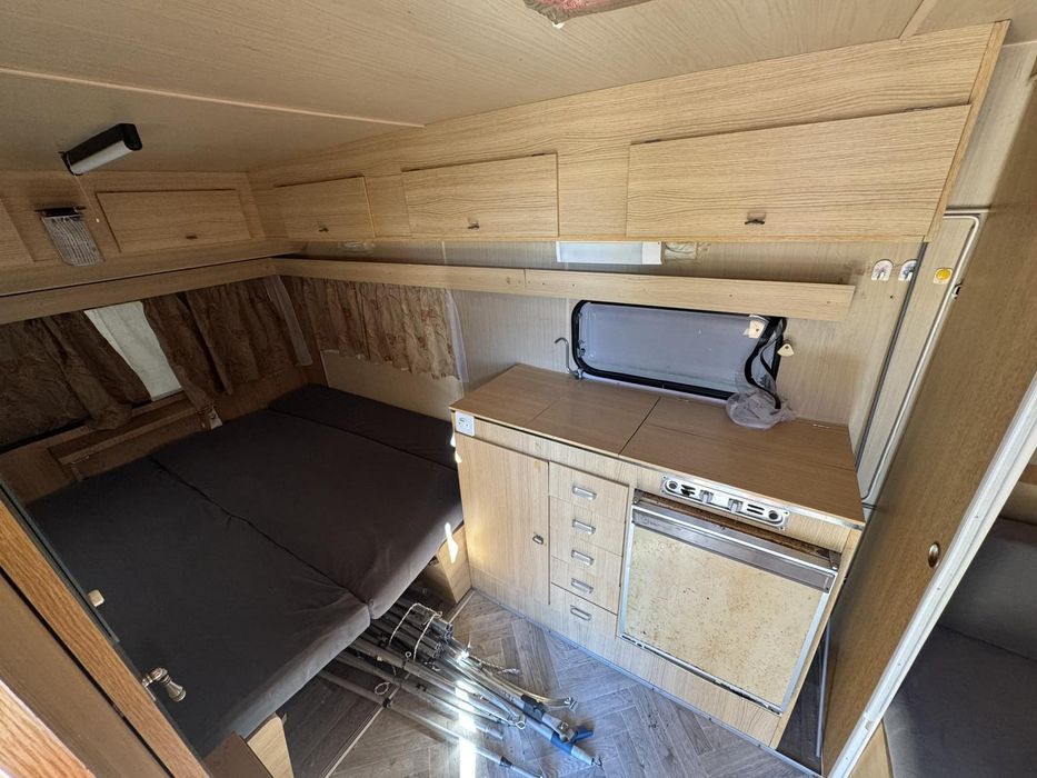 Продавам каравана 1200