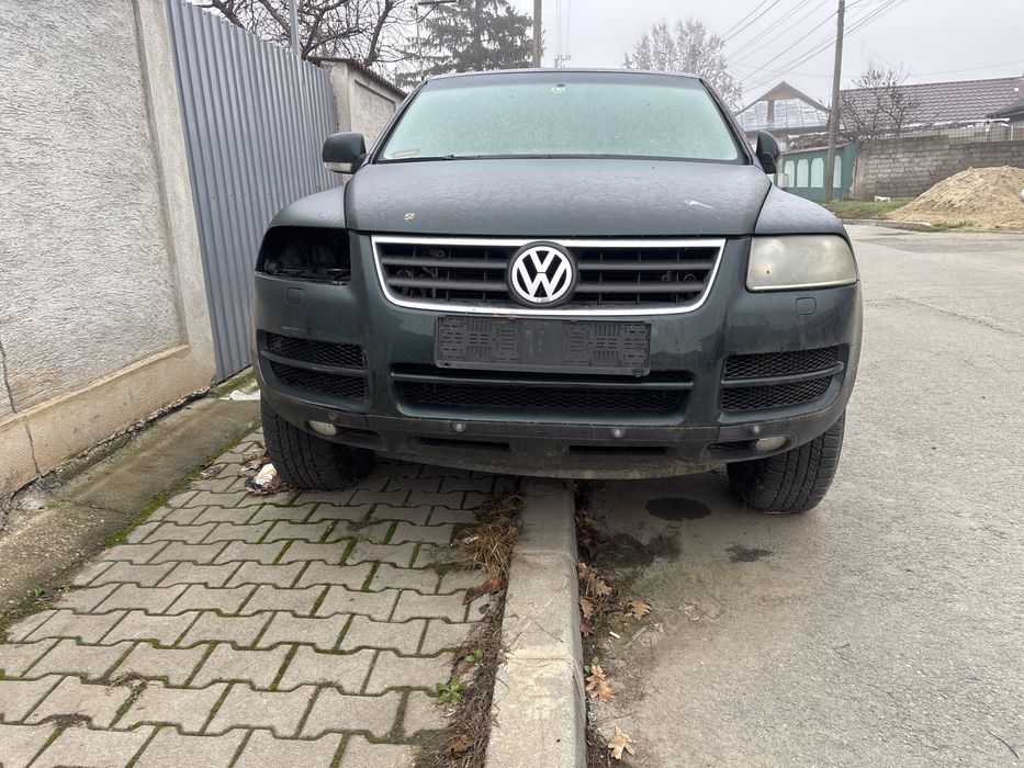 Dezmembrez vw touareg 3.0 bks 2005