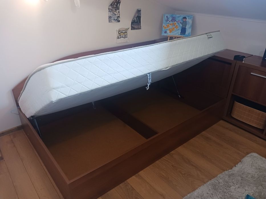 Единично Легло 200 на 120