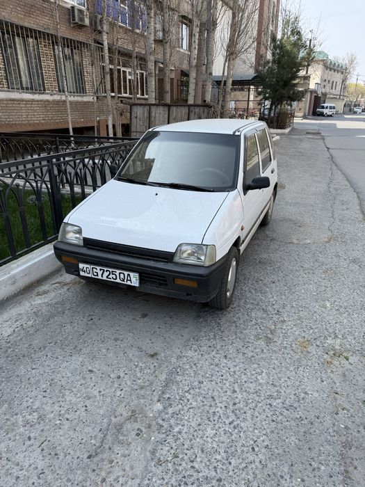 Ассалому алейкум Тико даевоо сотилади ок ранг бутун рехтовга бор колга