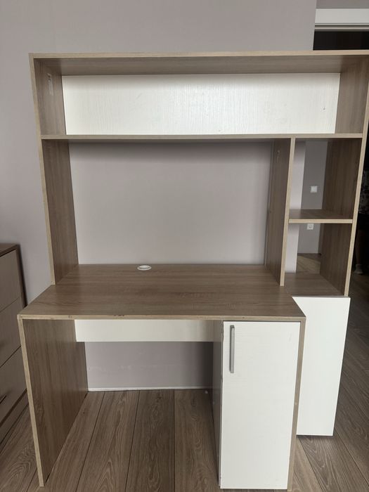 Письменный стол школьный