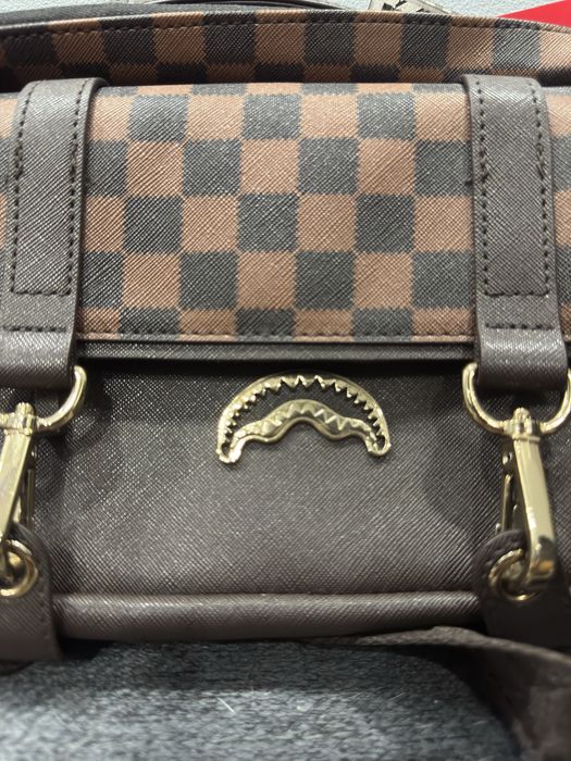 Borsetă Sprayground Limited Edition