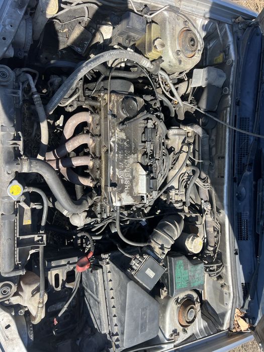 Mitsubishi Carisma 90 кс 1.6 бензин на части