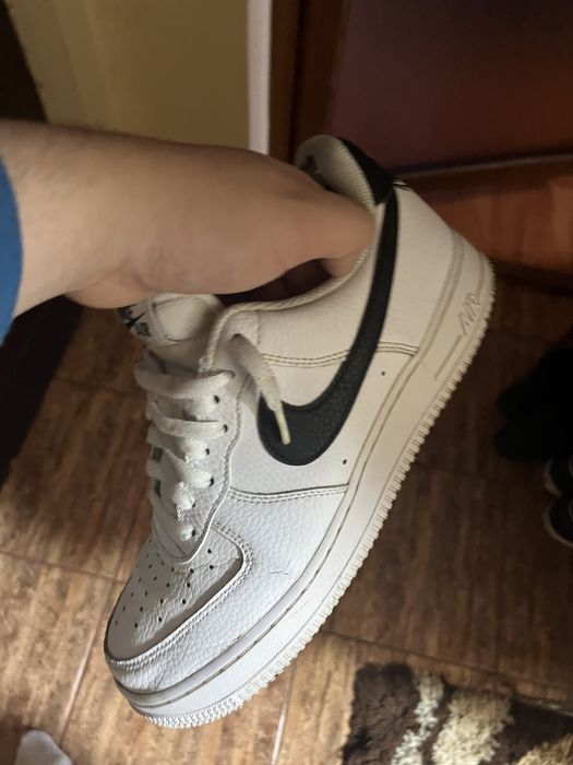 Nike air force 1 black and white