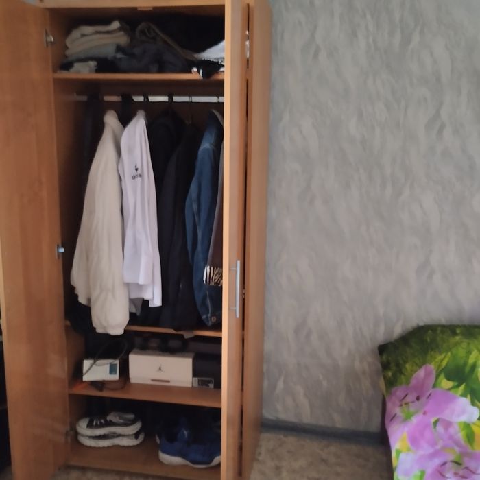Продам бельевой шкаф