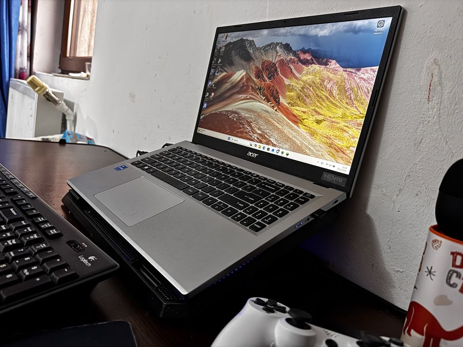 Vand laptop ACER EXTENSA EX215-57-53NZ NOU!