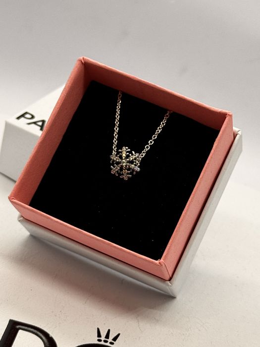 Pandora колие Пандора