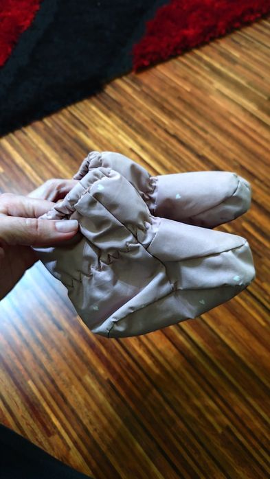 Combinezon iarna bebe +manusi + papucei textili 18 luni wedze decathlo