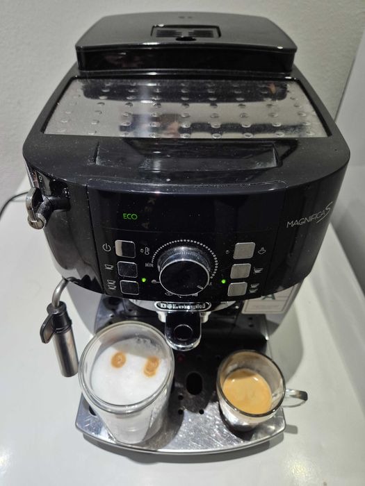 Espressor DeLonghi Magnifica S – funcționează impecabil!