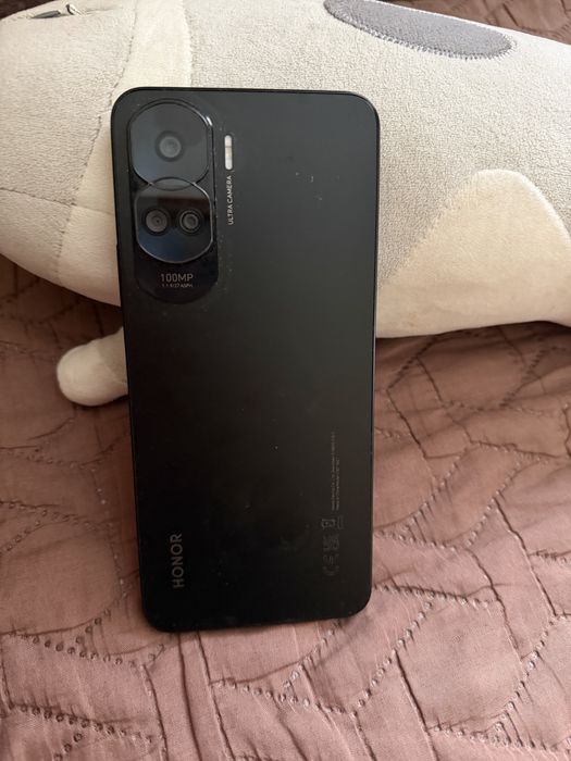 Honor 90 Lite 8/256 Гб. Отличное состояние. Android15