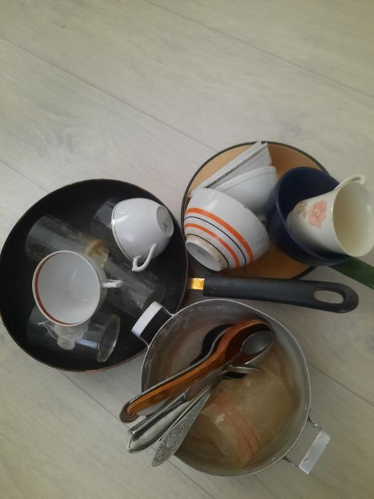 Посуду ты щя разную отдам