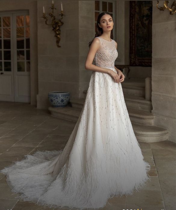 Роскошное свадебное платье