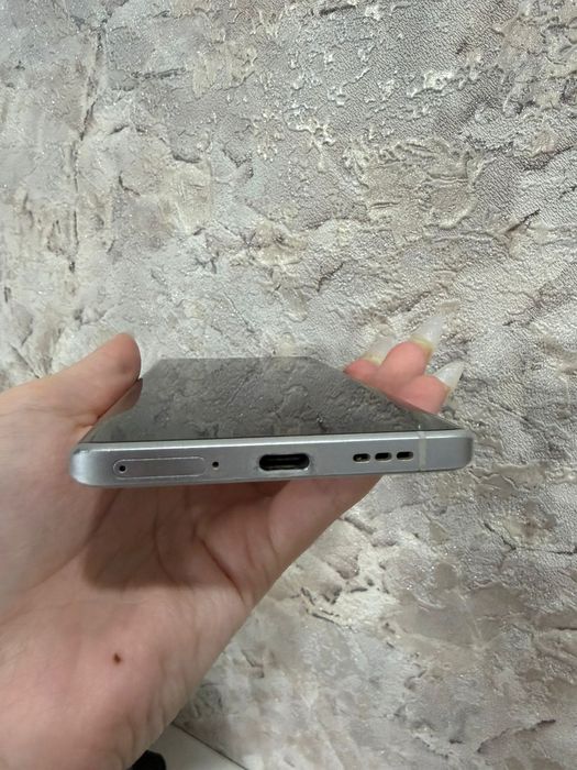 Продам телефон Realme Gt Master Explorer Edition