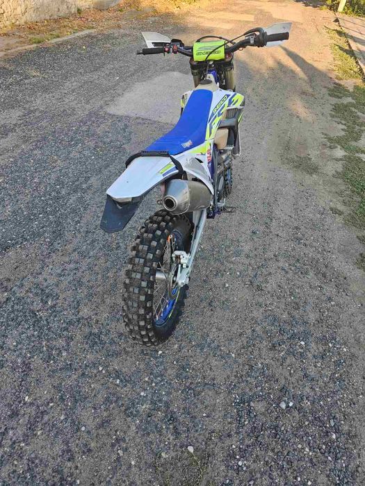 Продавам Sherco sef 300 factory 2019 година