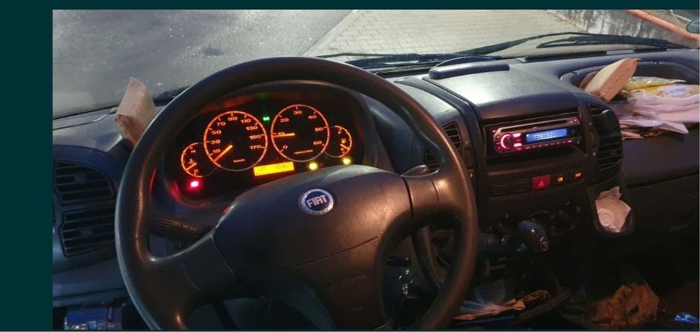 Vand camioneta FIAT Ducato Diesel prelata cabina dubla