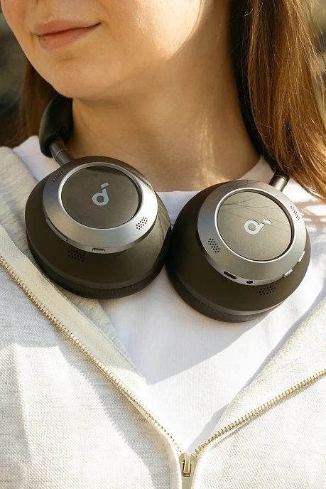 Anker soundcore space one