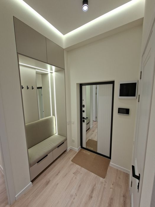 Продам свою квартиру р. Яшнобод4/2/10  110м2 ул. Бакинская Готовая рем