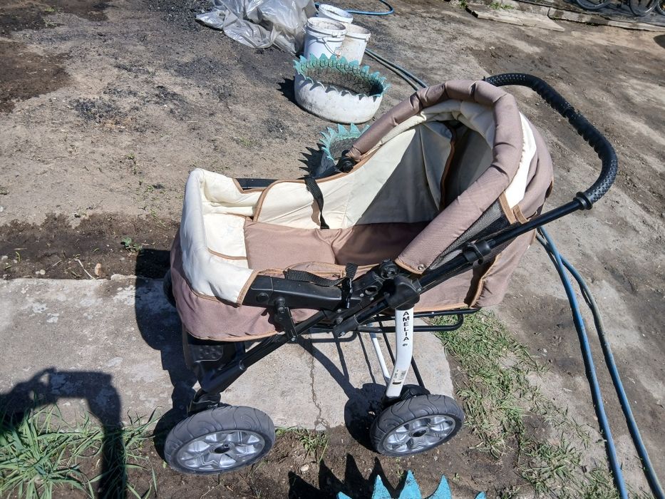 Продам детскую коляску