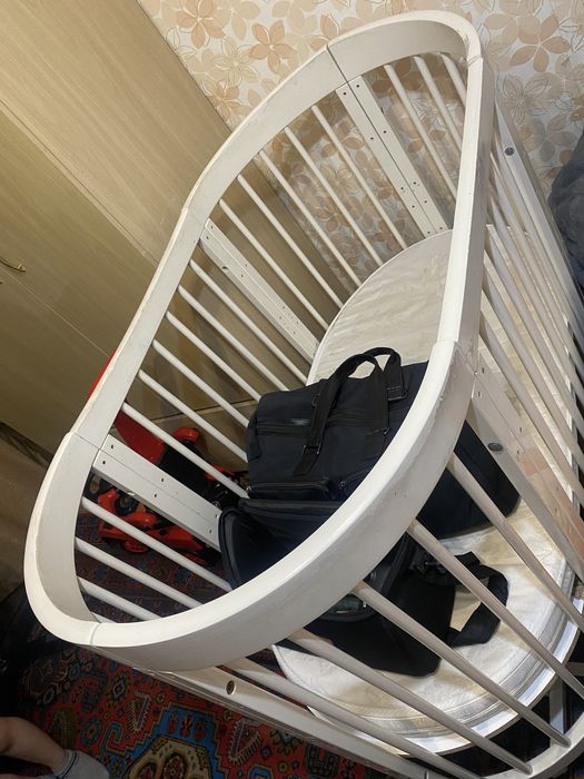 Продам детскую кроватку