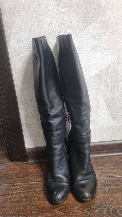 Кожаные сапоги демисезонные