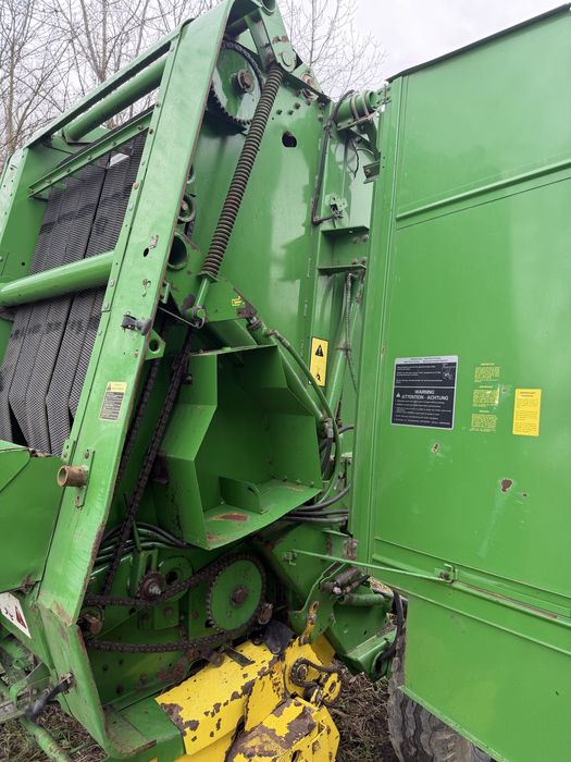 Presa John Deere 550