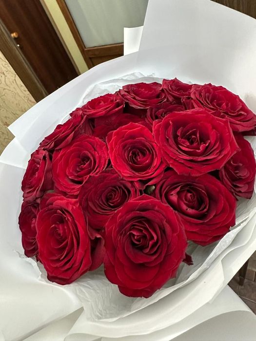 цветы,красные 17 шт