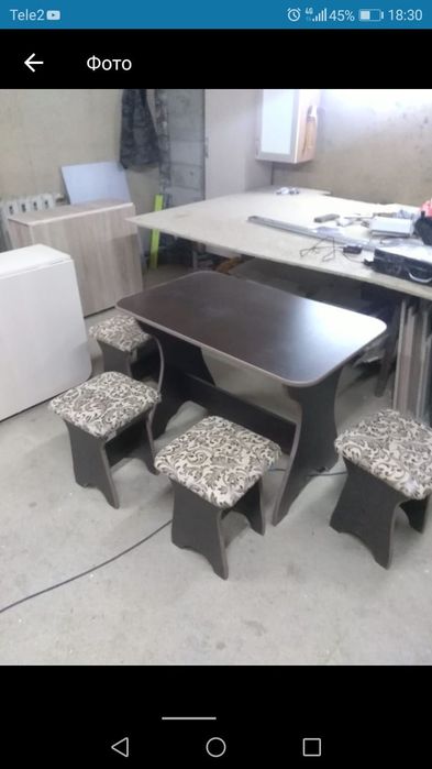 Стол 4 табуретки