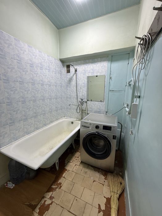 Срочно продаётся 4-х комн квартира в Сергели Строител, 4/6/9