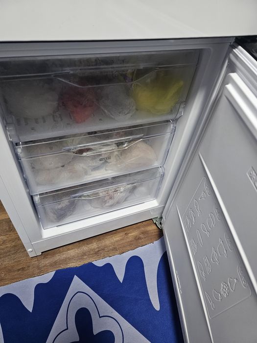 Холодильник новый с документам