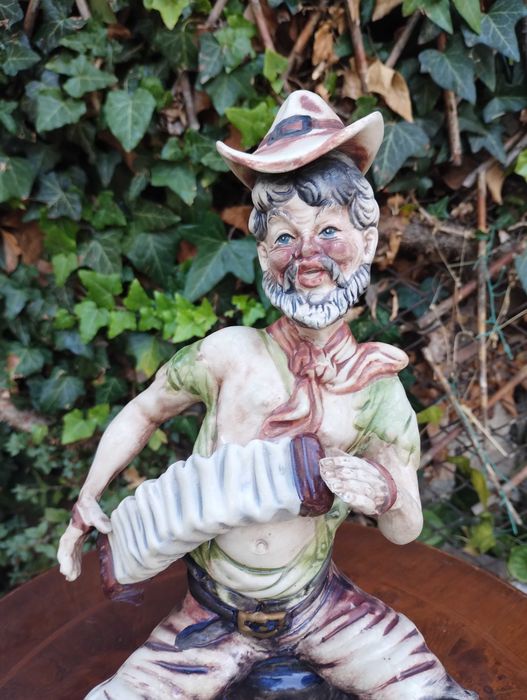 2 порцеланови статуетки - Capodimonte