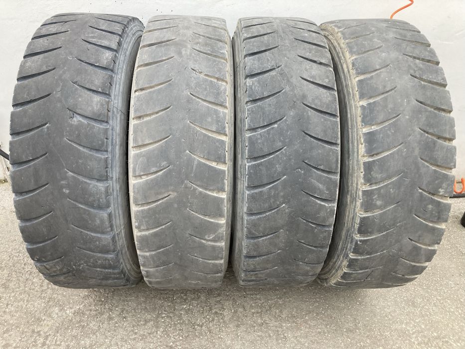 Гуми за камиин 315-80-22.5