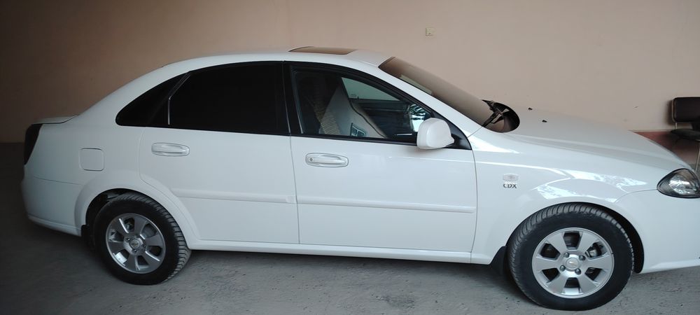 Gentra 3 pozitsiya, avtomat sotiladi!