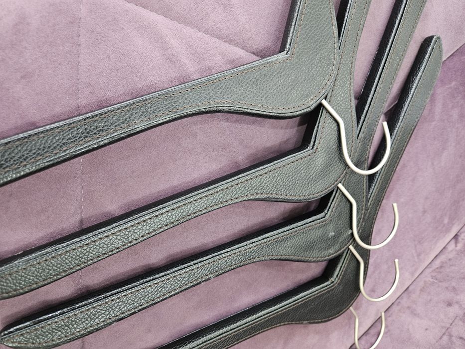 Продам Кожаные плечики