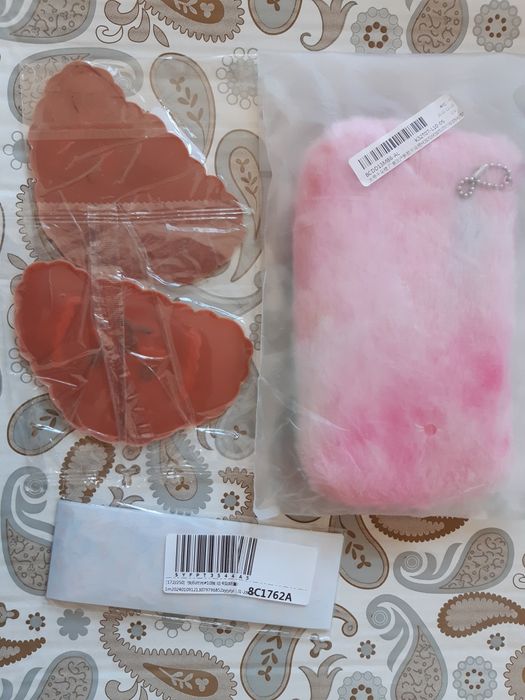 продам пенал, коврик для мышки, подставки