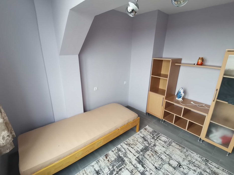 Дава се под наем Тристаен апартамент в Бургас, Изгрев - 65 кв.м за 229.5 € - Снимка #3