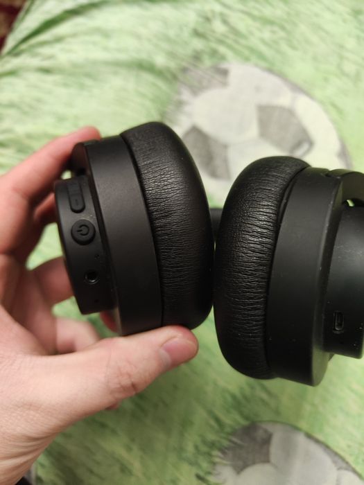 Продам Блютуз наушники