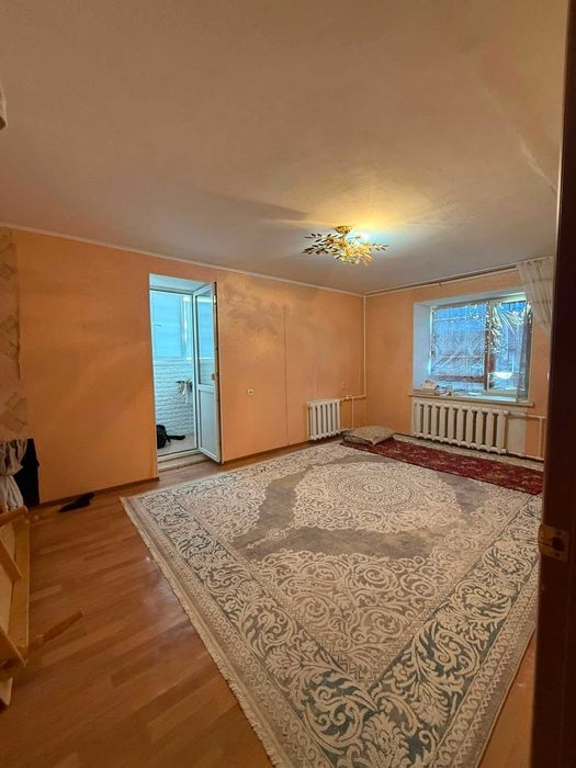 Продам 2к 12мкр кирпичный дом