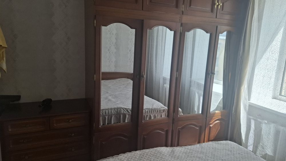 Спальный гарнитур