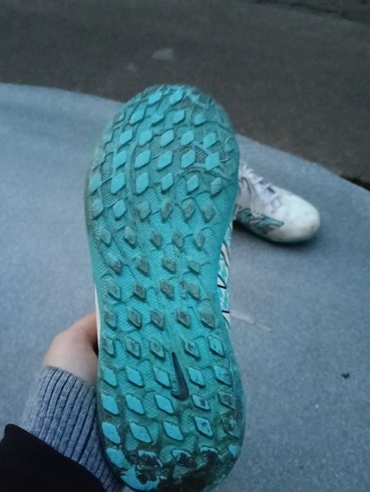 Ghete de fotbal nike
