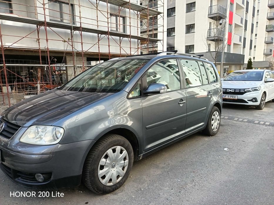 Vând touran 2.0 Diesel