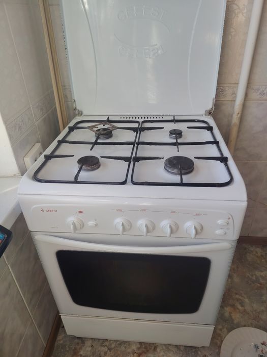 Продам газплиту Гефест