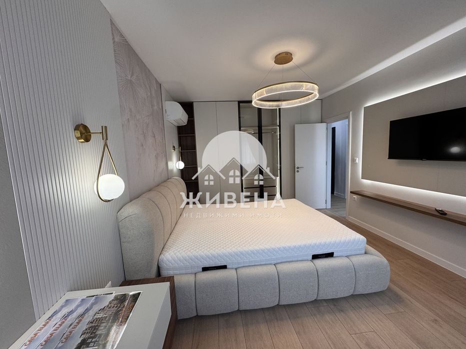 Продава обзаведен 3-стаен апартамент, Център, площ 133 кв.м