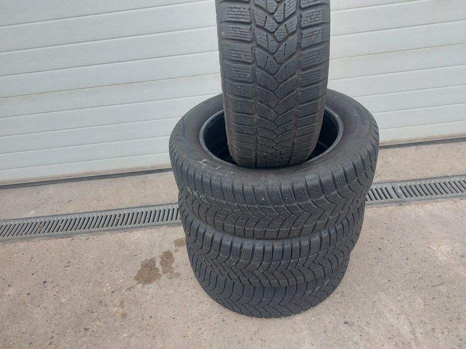 135 lei bucata! Set anvelope M+S/IARNA 205 55 16 Firestone! 7 mm
