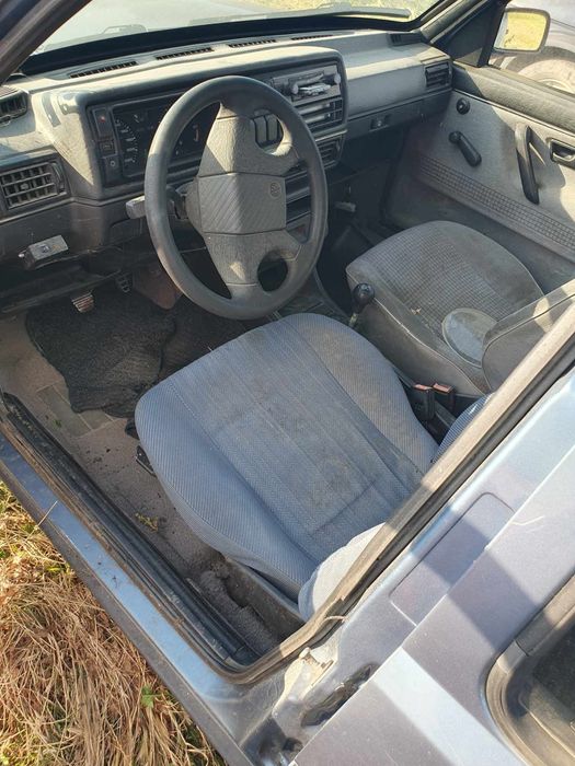 Volkswagen Golf 2 1.8I